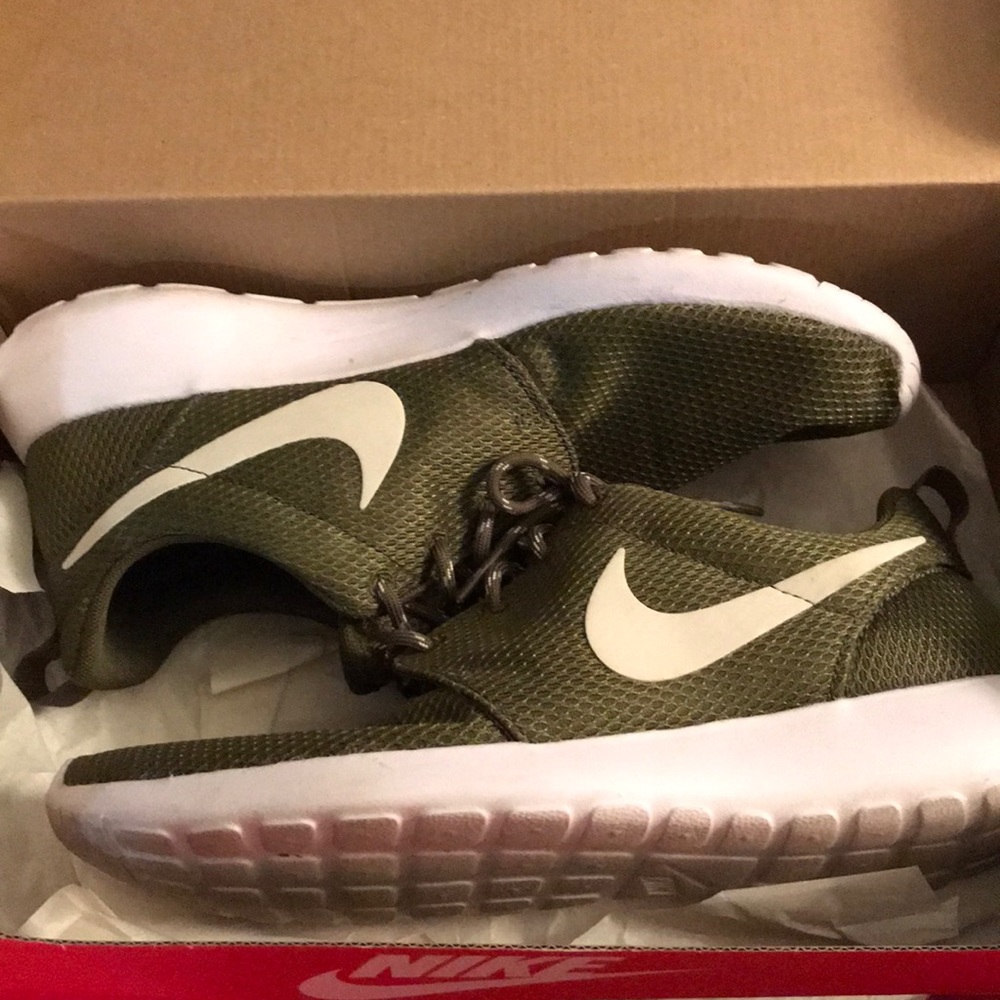 Olive green Nike Roshe run